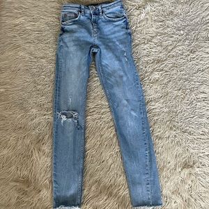 Zara mid-rise stretch skinny jeans